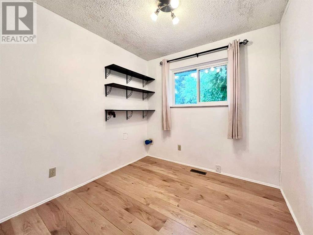 Photo 14 of 9205 111 Avenue, Grande Prairie AB