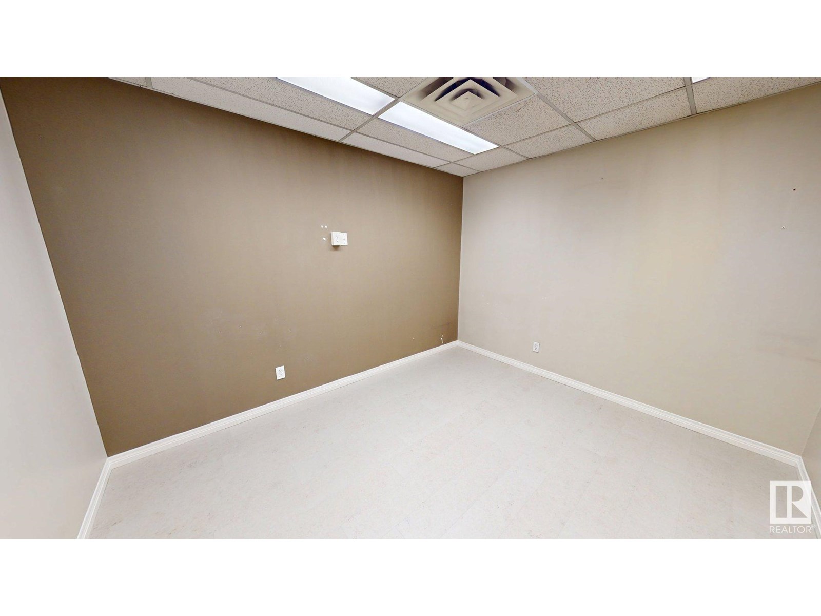 Photo 12 of 2 5211 50 St, Drayton Valley AB
