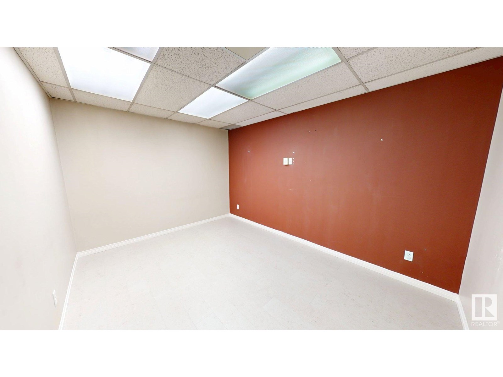 Photo 11 of 2 5211 50 St, Drayton Valley AB
