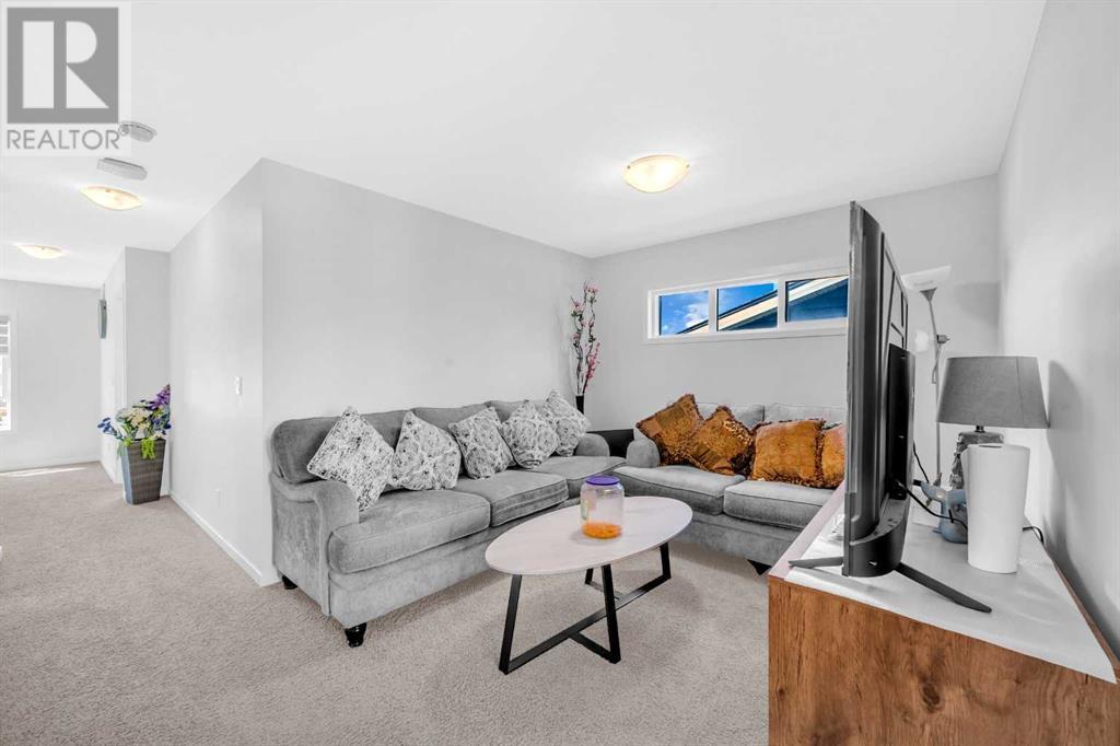 Photo 37 of 123 Aquila Way Nw, Calgary AB