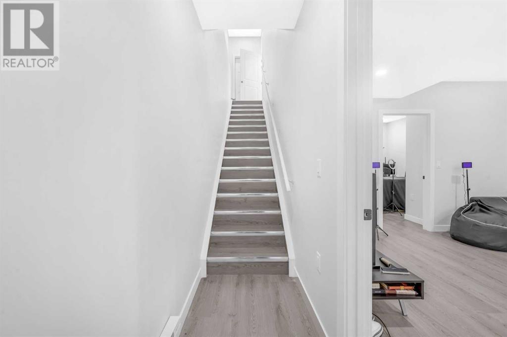Photo 27 of 123 Aquila Way Nw, Calgary AB