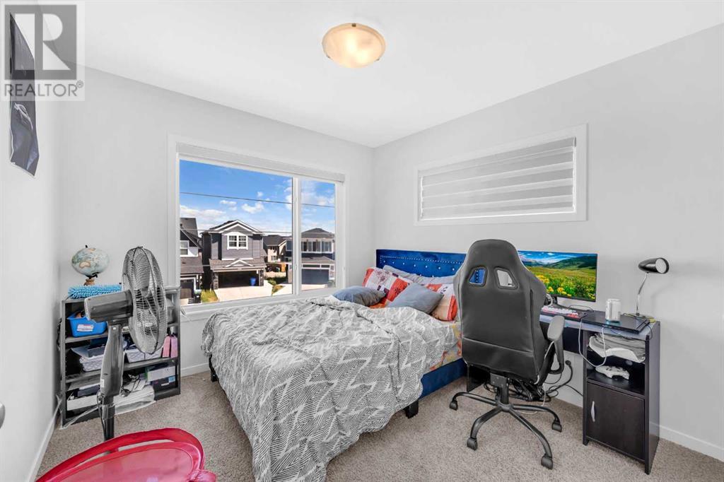 Photo 32 of 123 Aquila Way Nw, Calgary AB