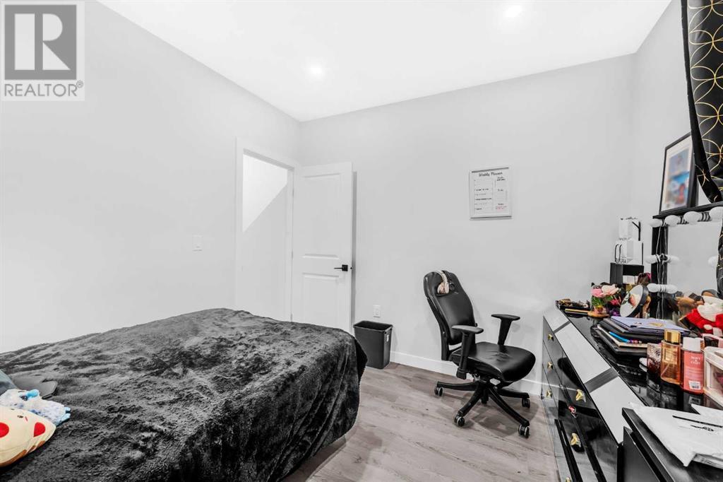 Photo 11 of 123 Aquila Way Nw, Calgary AB