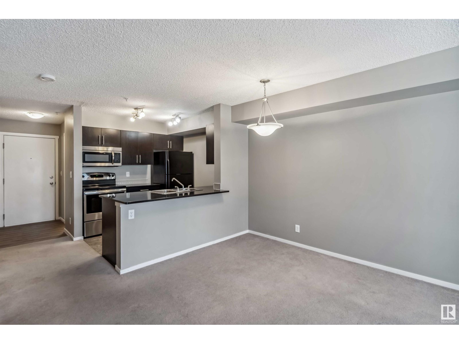 Photo 28 of 112 5816 Mullen Pl Nw, Edmonton AB