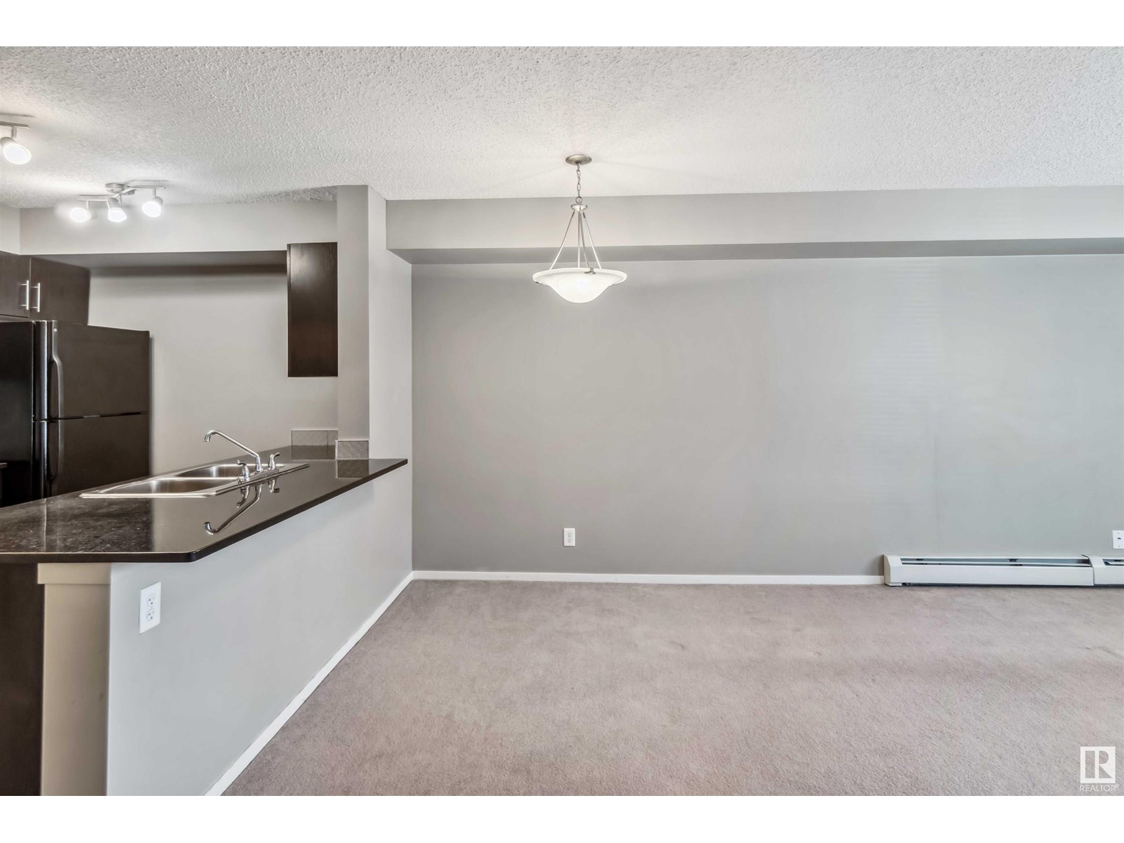 Photo 31 of 112 5816 Mullen Pl Nw, Edmonton AB