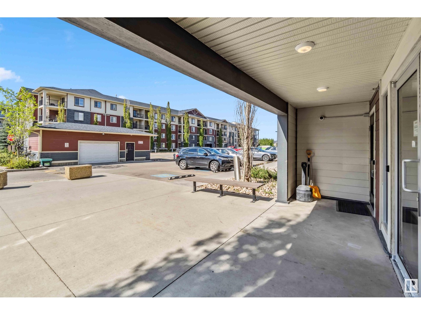 Photo 40 of 112 5816 Mullen Pl Nw, Edmonton AB