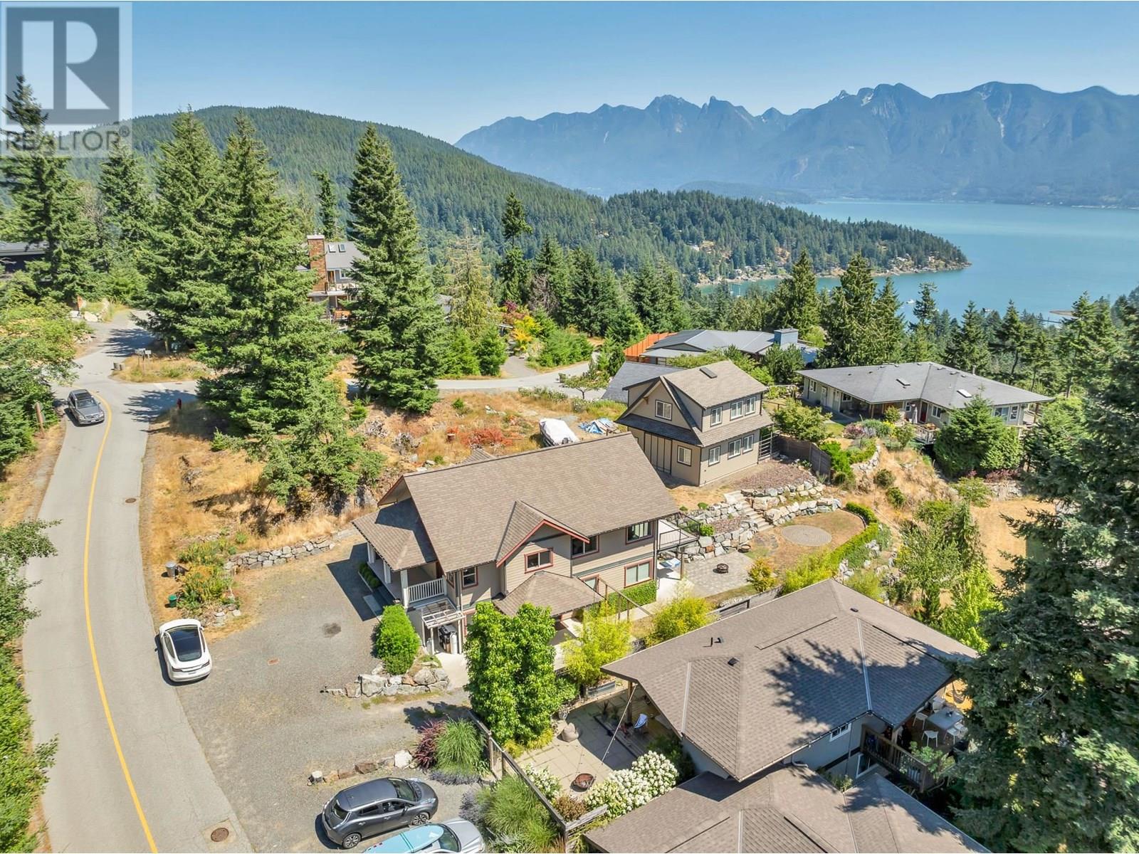 931 RIVENDELL DRIVE, Bowen Island
