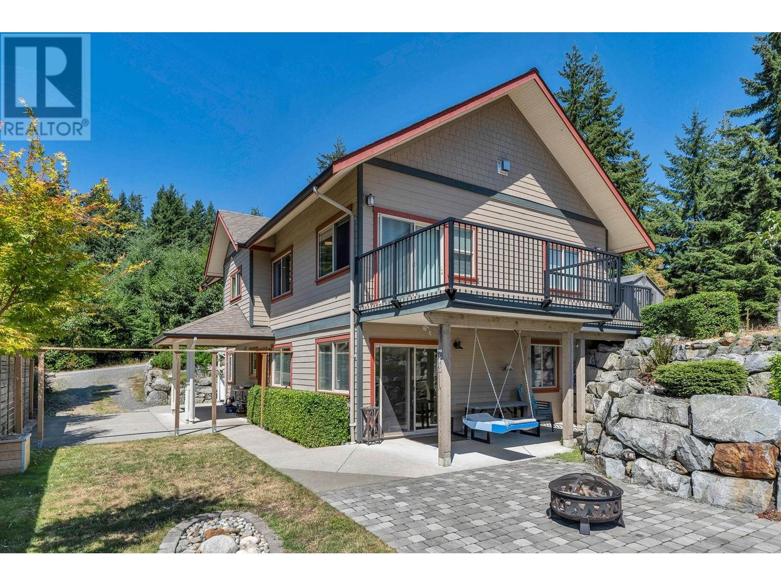 931 RIVENDELL DRIVE, Bowen Island