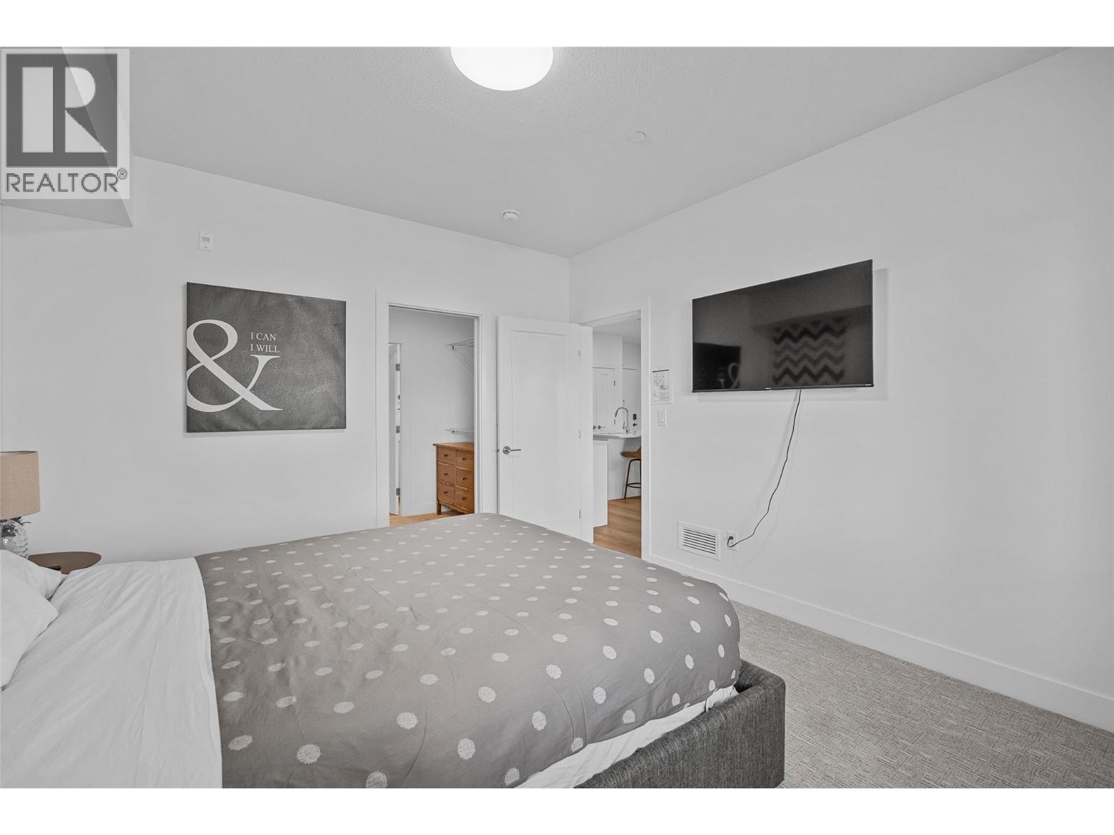 206 3434 Mckinley Beach Drive, Kelowna