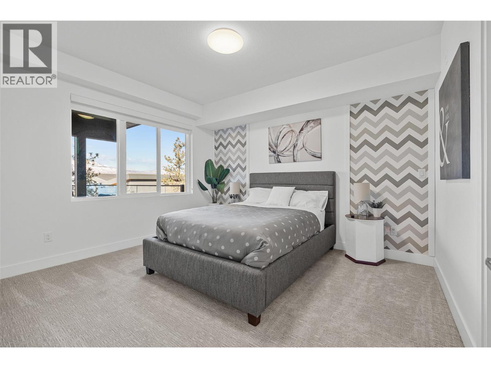 206 3434 Mckinley Beach Drive, Kelowna