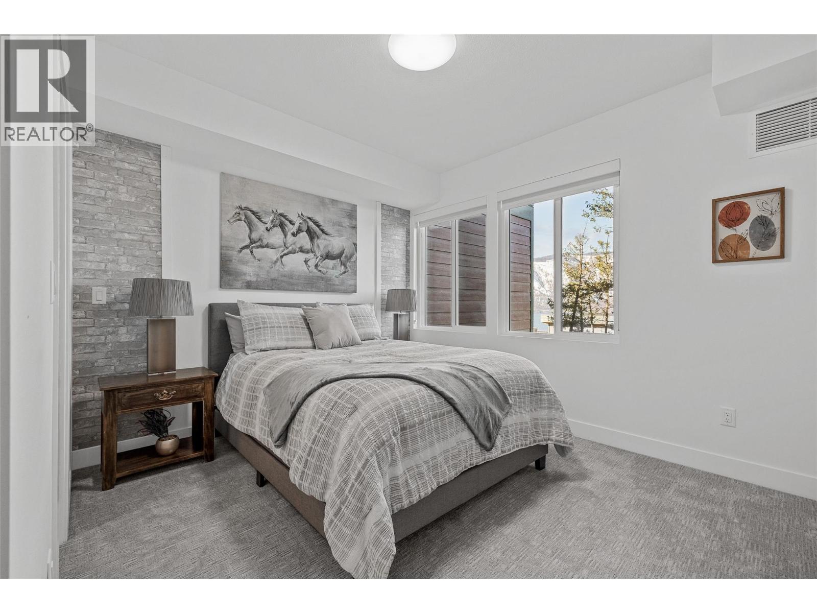206 3434 Mckinley Beach Drive, Kelowna