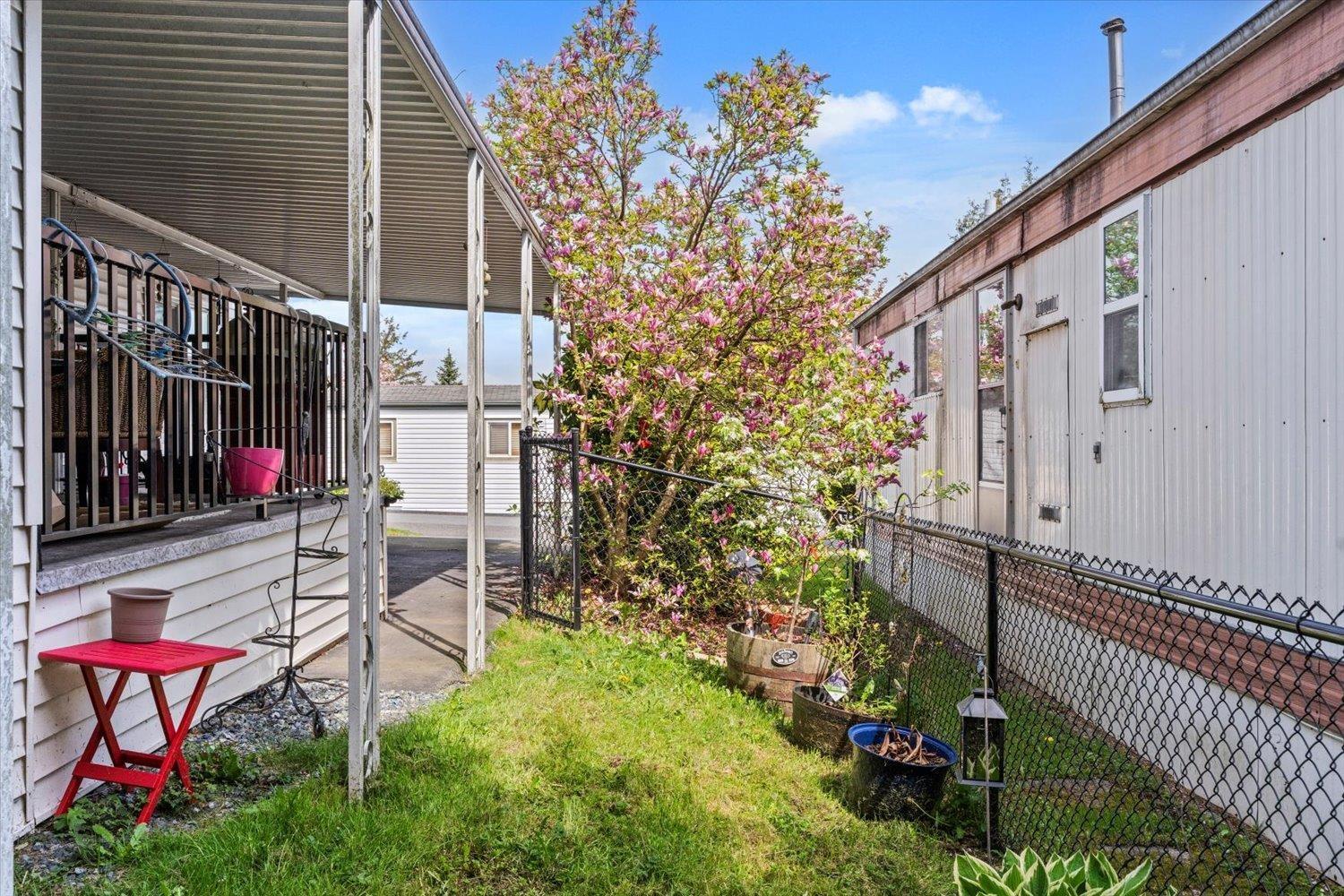 Photo 21 of 3 8220 King George Boulevard, Surrey BC