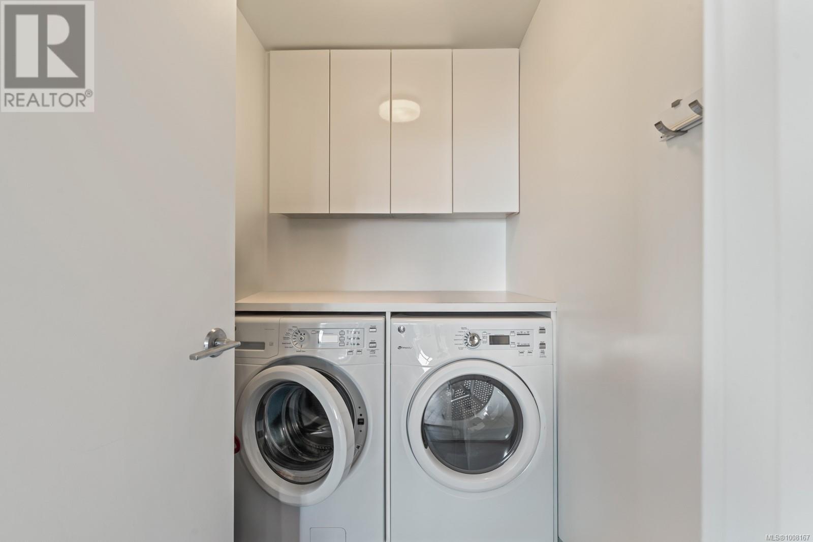 Photo 8 of 904 838 Broughton St, Victoria BC