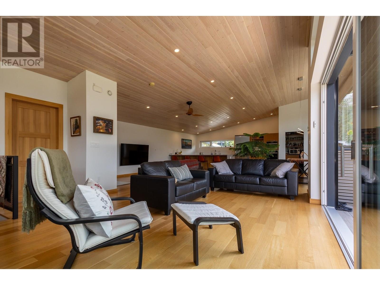 2 Piedmont Drive, Fernie