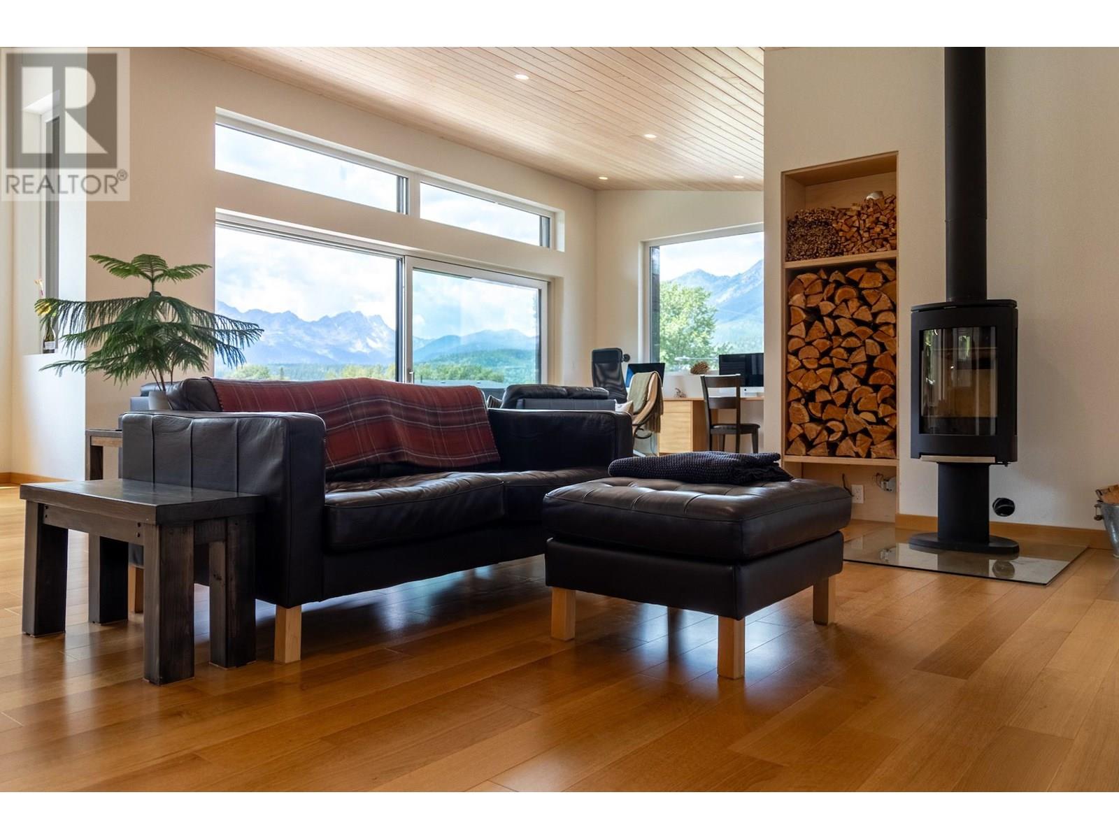 2 Piedmont Drive, Fernie