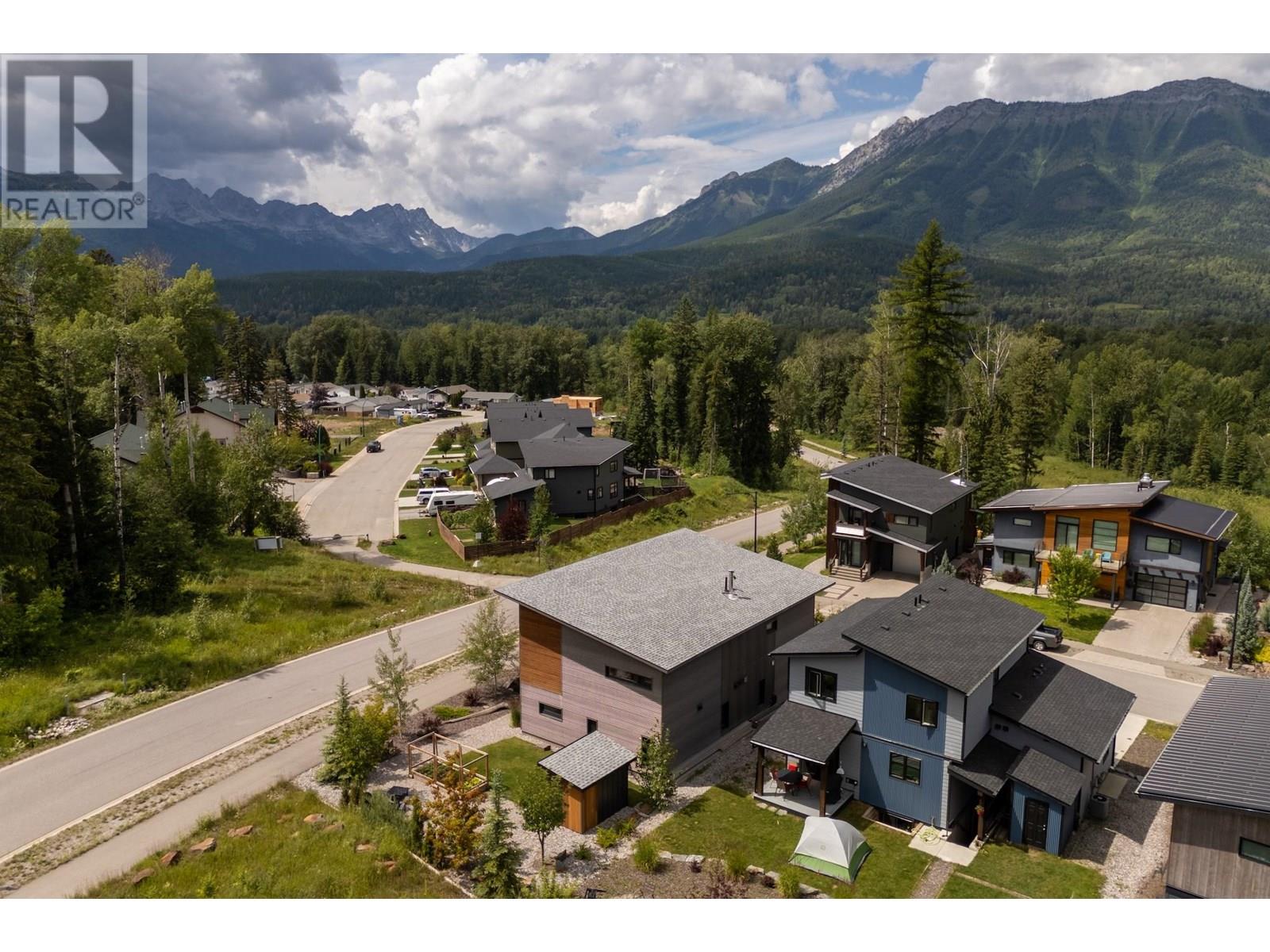 2 Piedmont Drive, Fernie