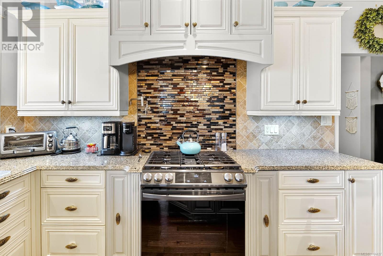5479 Highland Dr, Port Alberni