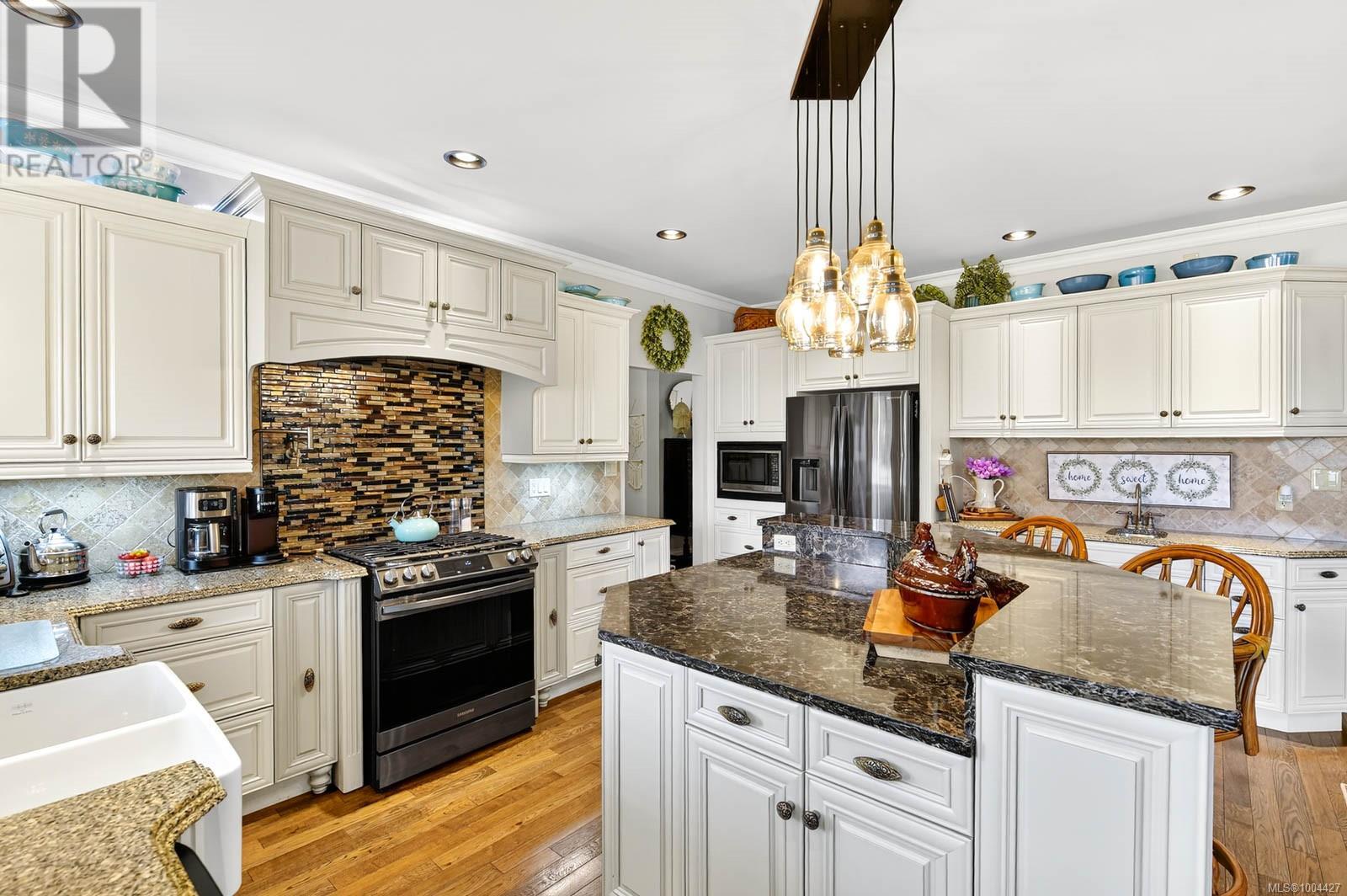 5479 Highland Dr, Port Alberni