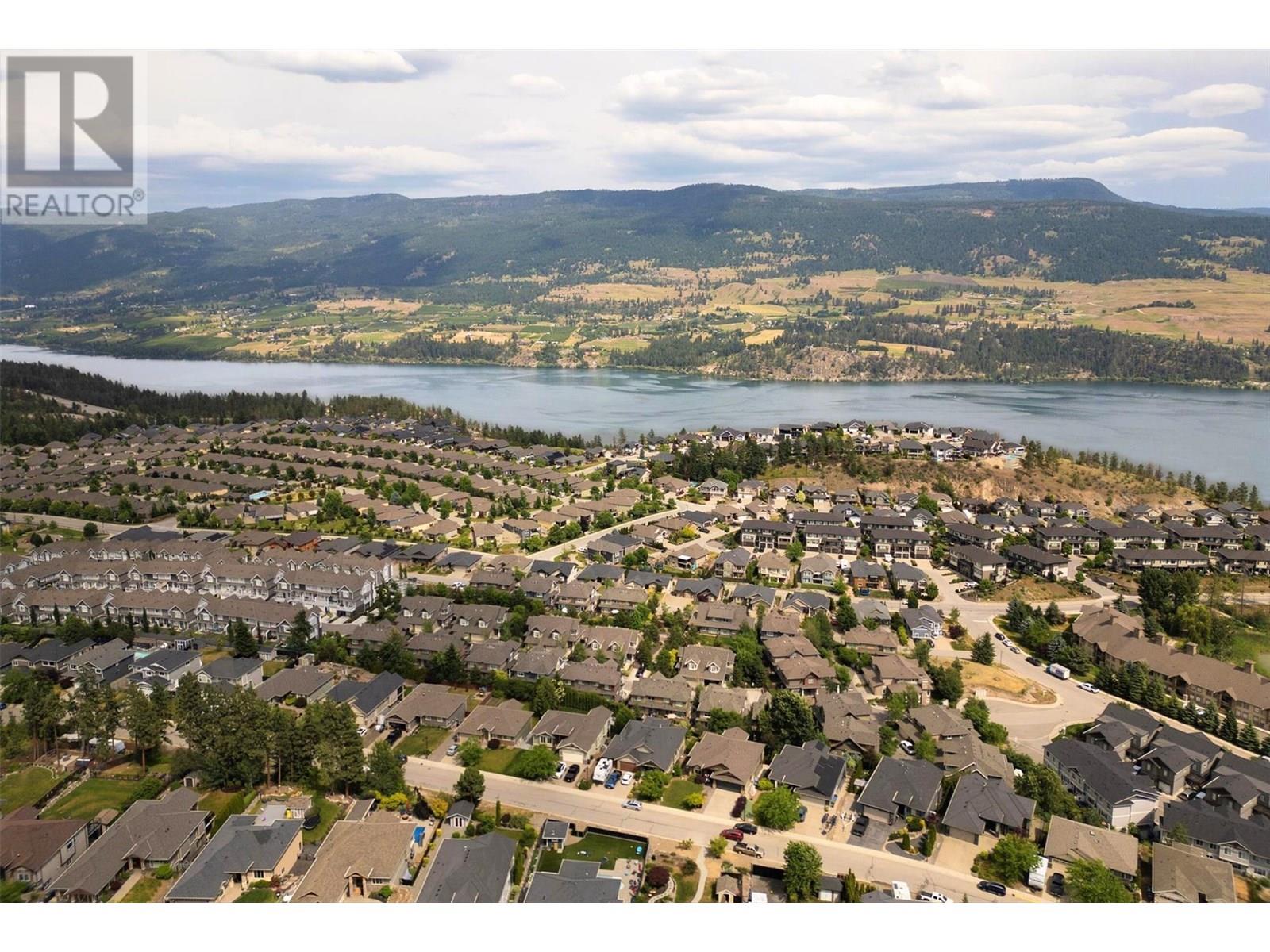 11 12850 Stillwater Court, Lake Country