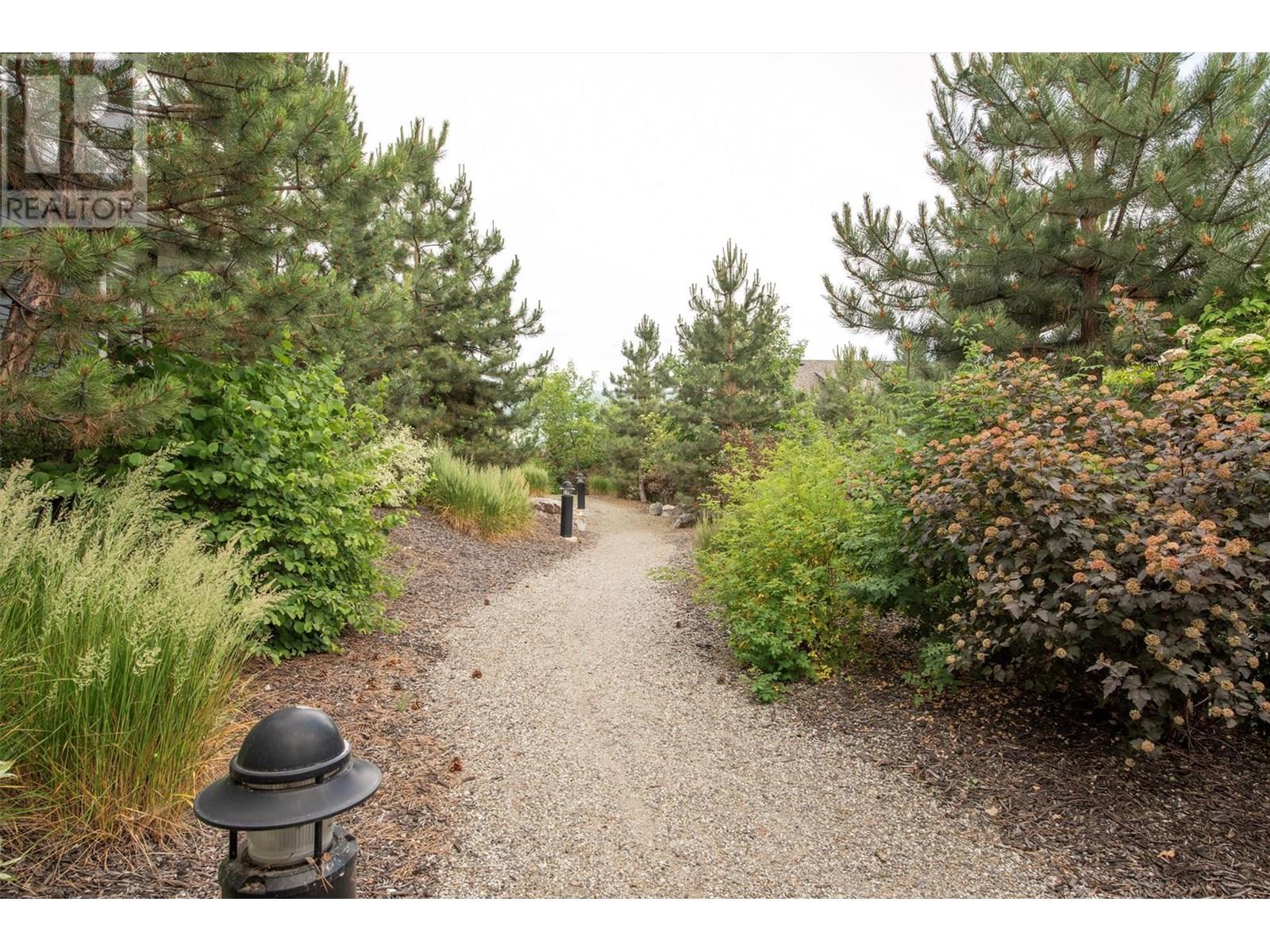 11 12850 Stillwater Court, Lake Country