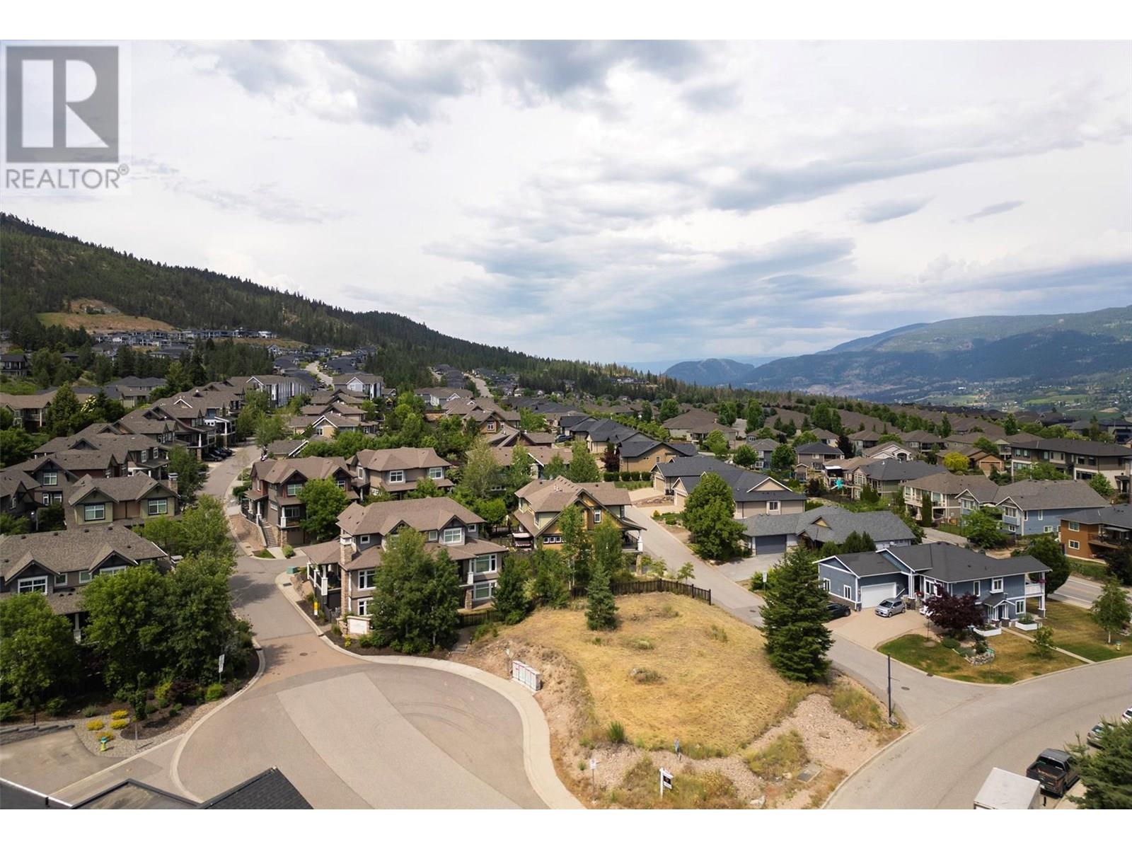 11 12850 Stillwater Court, Lake Country