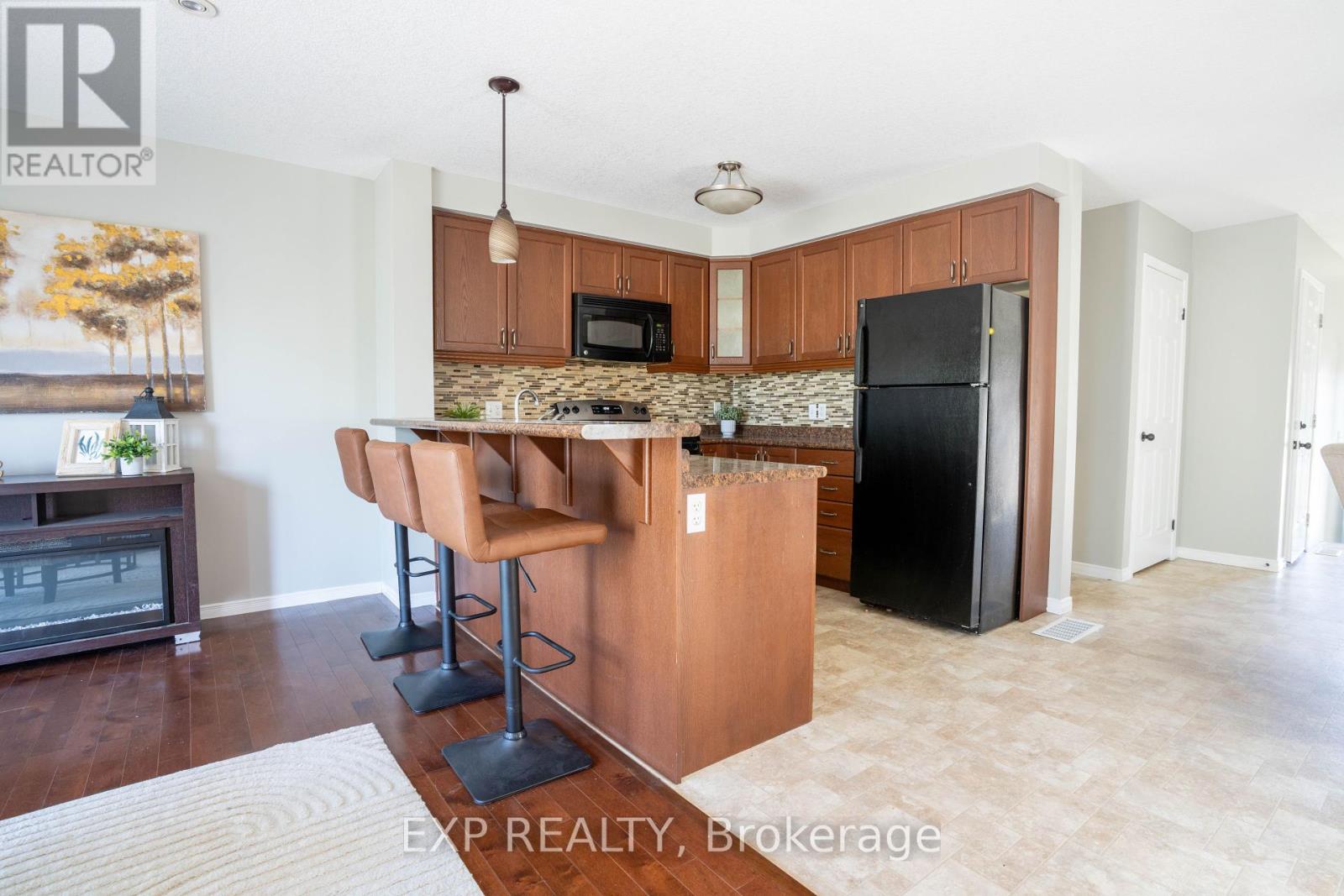 Photo 14 of 1319 Countrystone Drive, Kitchener ON