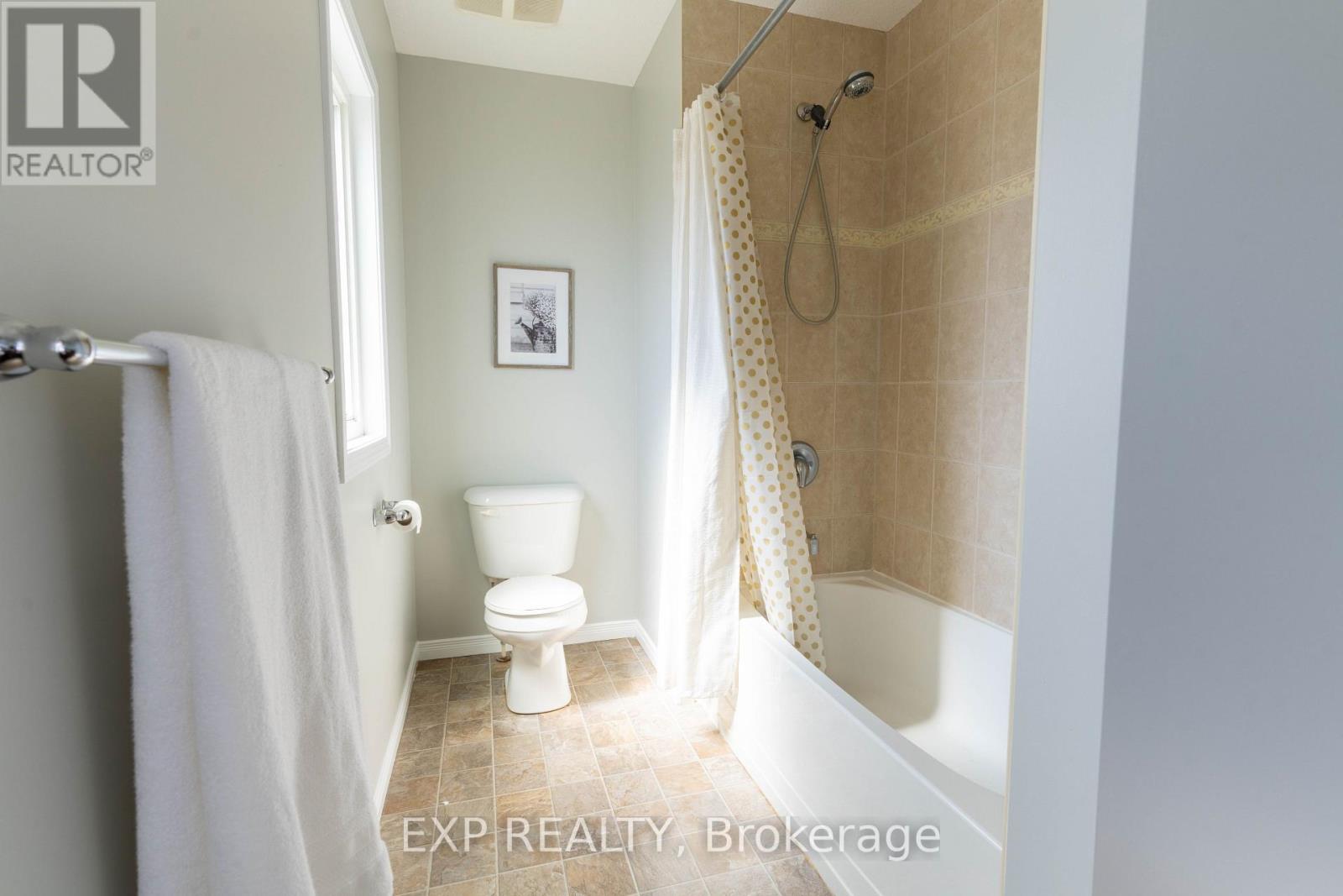 Photo 30 of 1319 Countrystone Drive, Kitchener ON