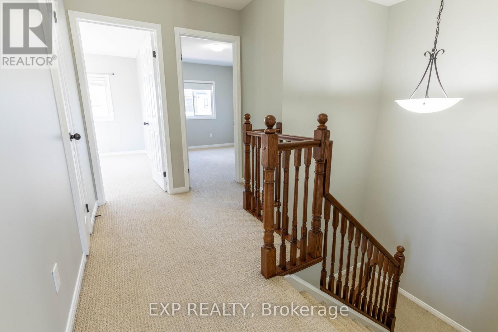 Photo 33 of 1319 Countrystone Drive, Kitchener ON