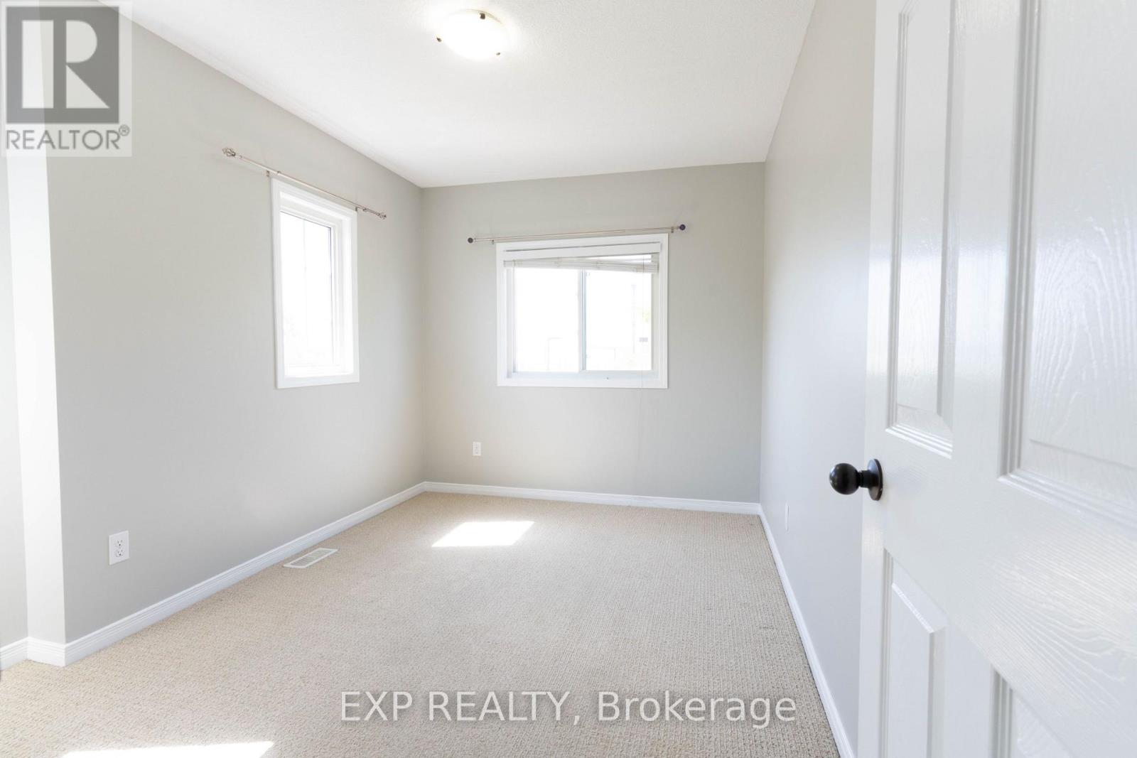 Photo 34 of 1319 Countrystone Drive, Kitchener ON