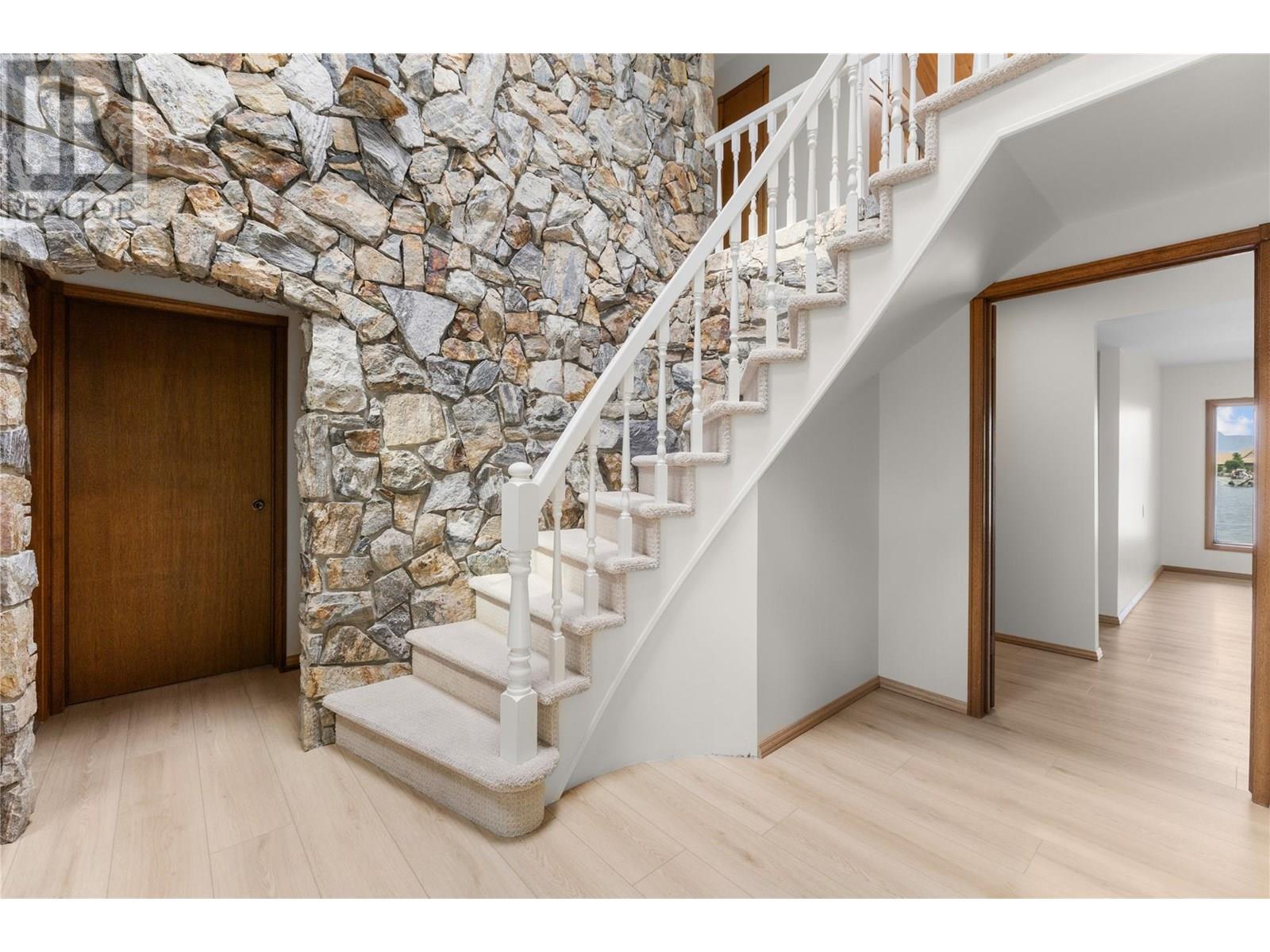 Photo 10 of 1440 Green Bay Road, West Kelowna BC
