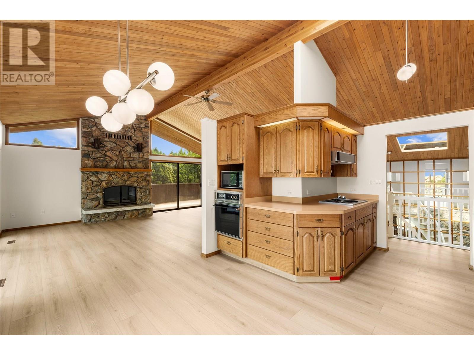 Photo 18 of 1440 Green Bay Road, West Kelowna BC