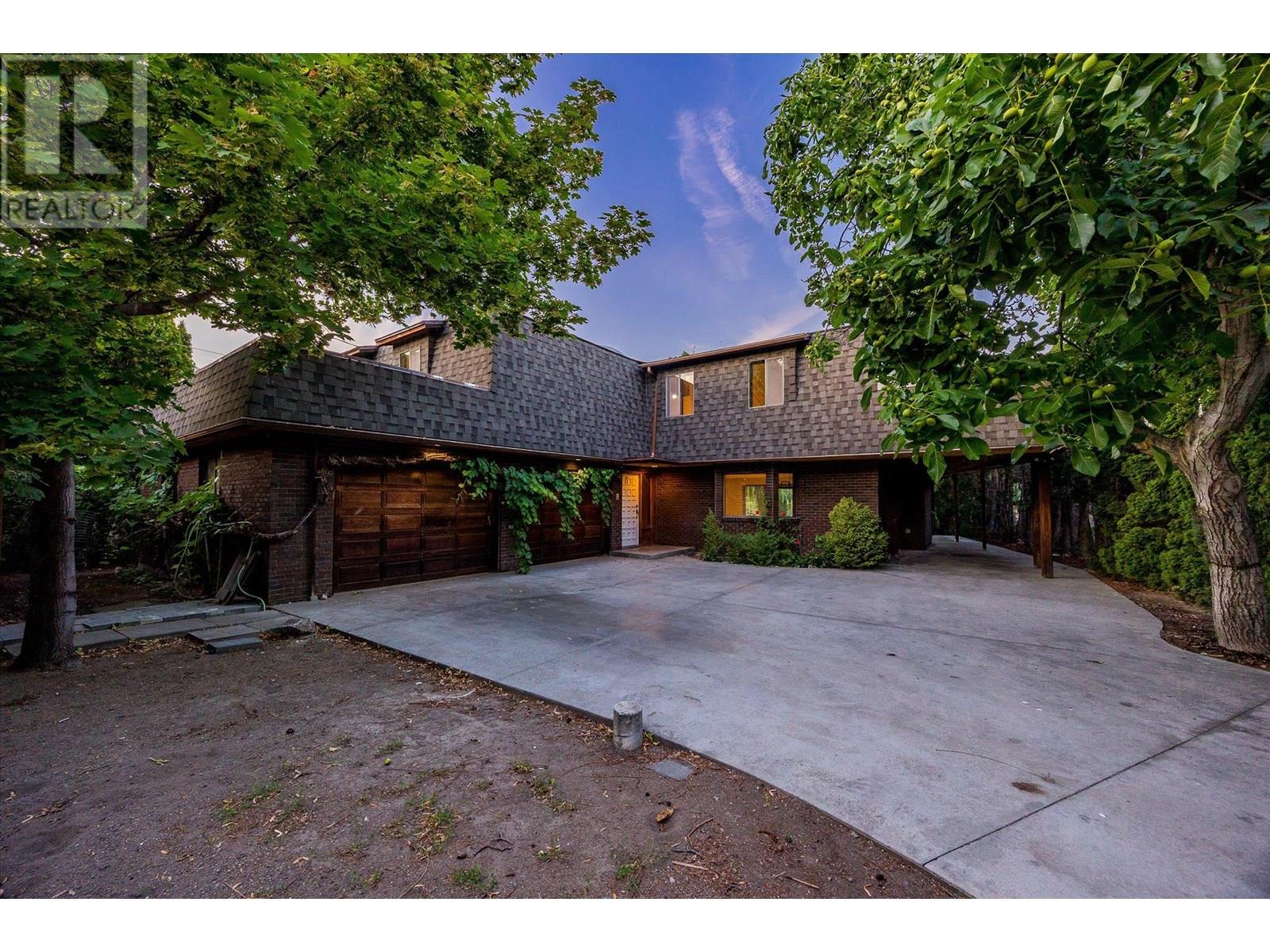 Photo 2 of 1440 Green Bay Road, West Kelowna BC