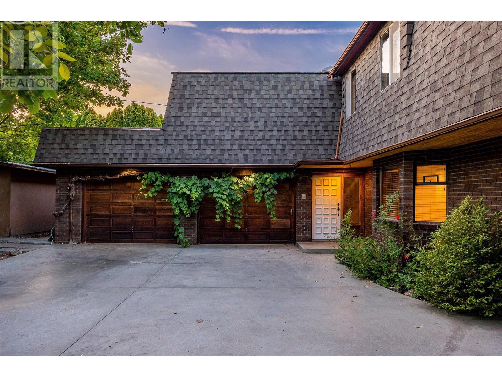 Photo 9 of 1440 Green Bay Road, West Kelowna BC