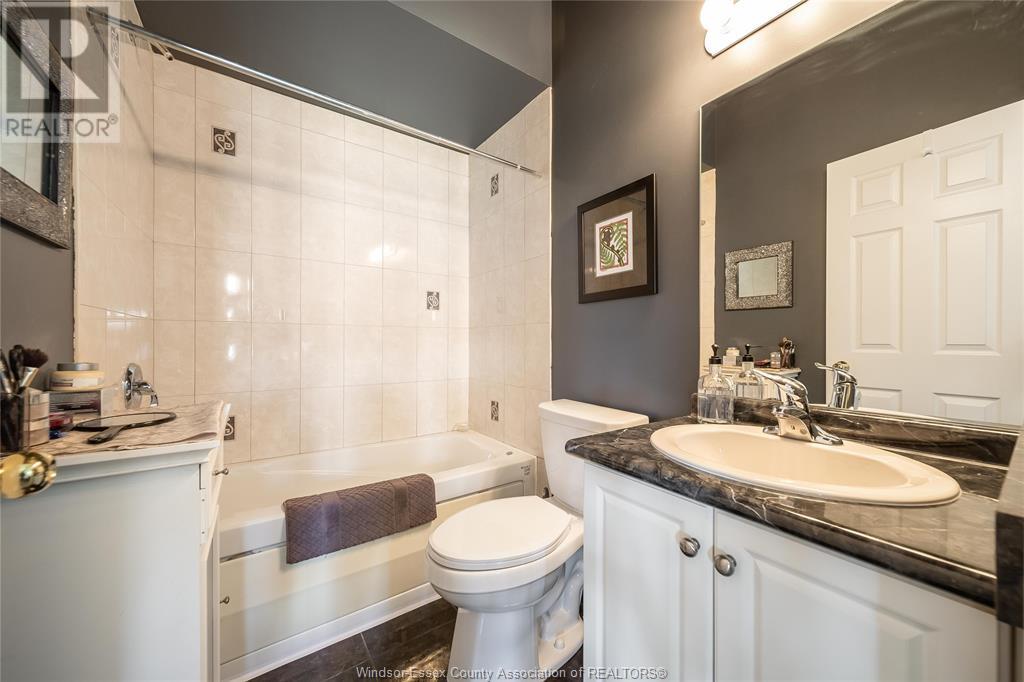 Photo 14 of 11924 Cobblestone Crescent, Windsor ON