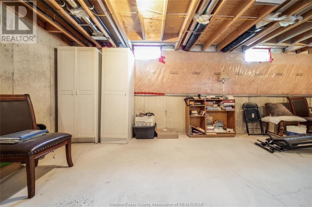 Photo 5 of 11924 Cobblestone Crescent, Windsor ON