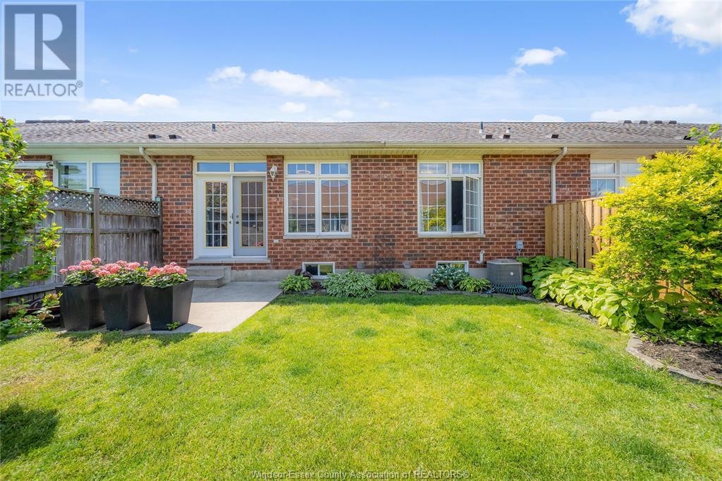 Photo 1 of 11924 Cobblestone Crescent, Windsor ON