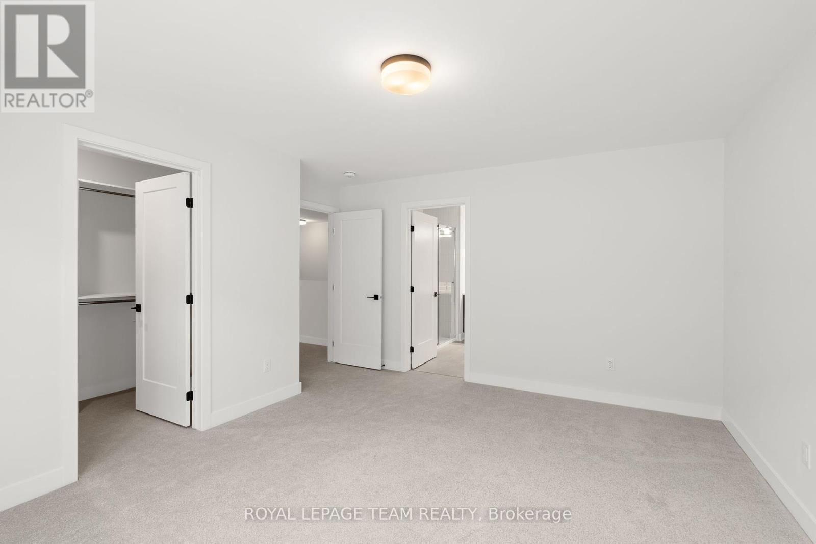 Photo 33 of 1017 Moore Street, Brockville ON