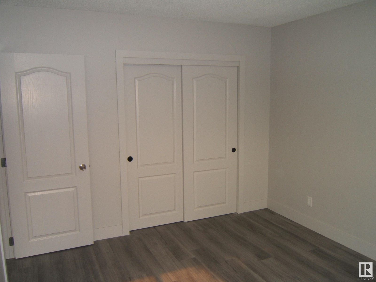 Photo 10 of 4413 48 A St, Vegreville AB