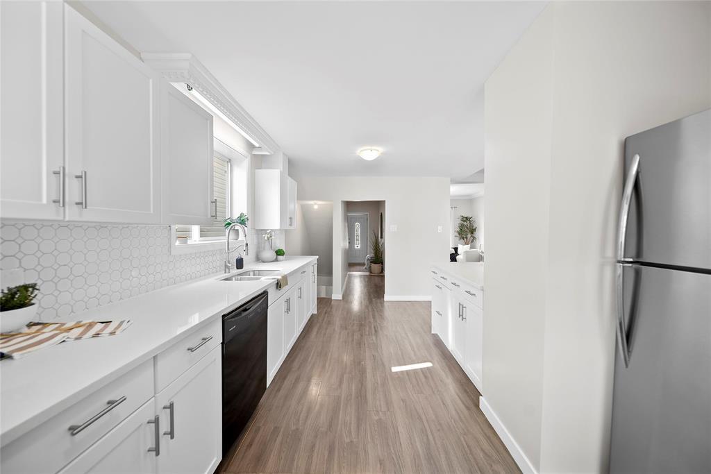 Photo 11 of 252 Horace Street, Winnipeg MB