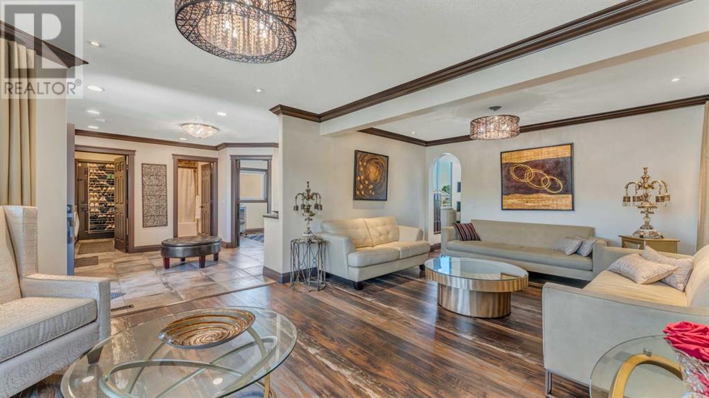 Single Family House for Sale in  Coral Shores Landing NE Coral Springs Calgary 