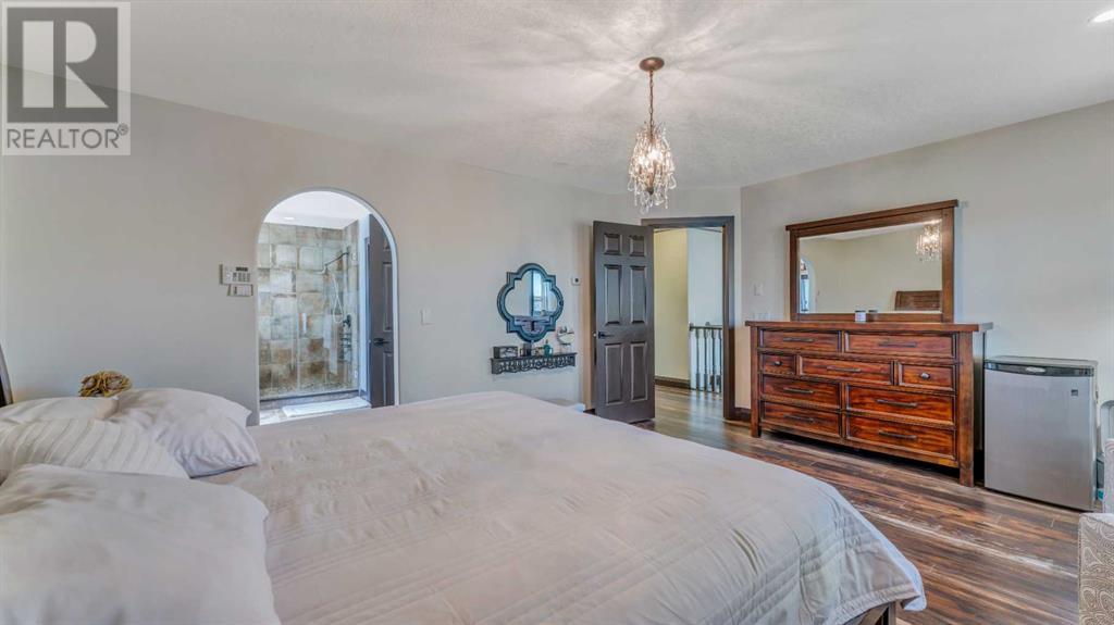 Single Family House for Sale in  Coral Shores Landing NE Coral Springs Calgary 