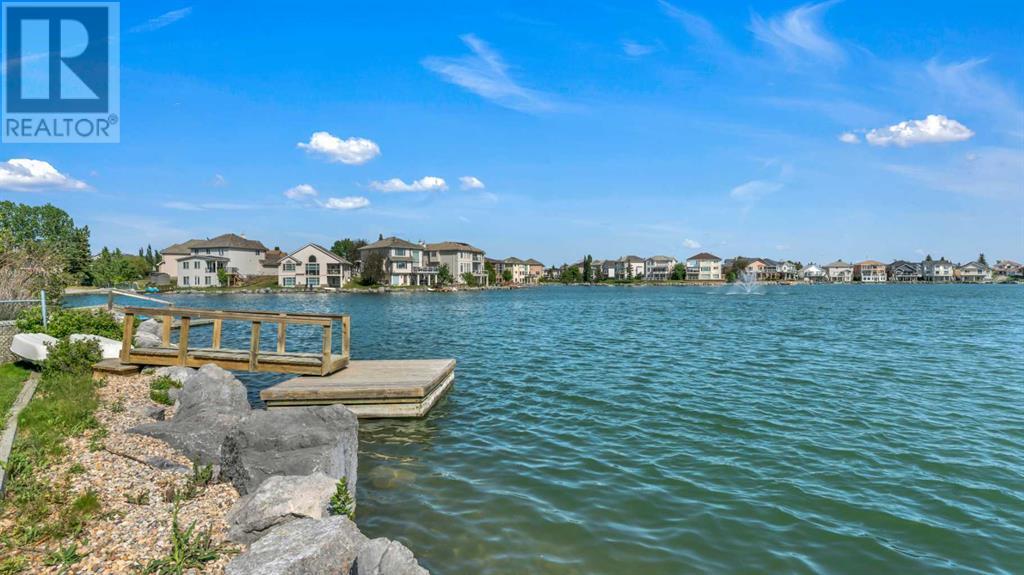 Single Family House for Sale in  Coral Shores Landing NE Coral Springs Calgary 
