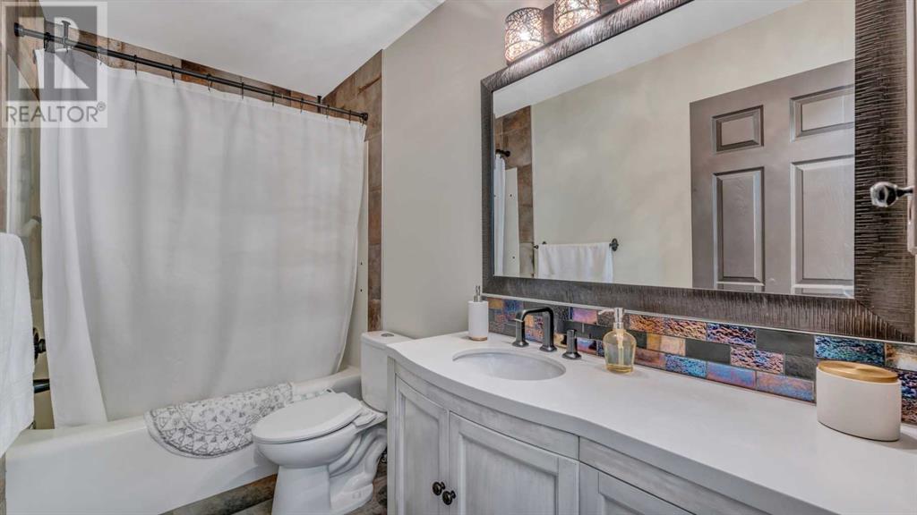 Single Family House for Sale in  Coral Shores Landing NE Coral Springs Calgary 