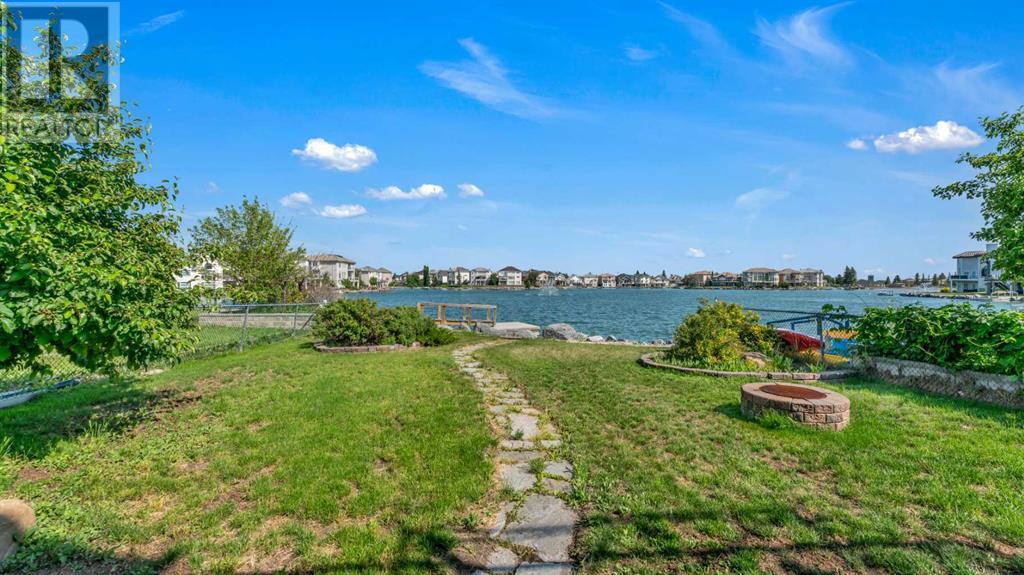 Single Family House for Sale in  Coral Shores Landing NE Coral Springs Calgary 