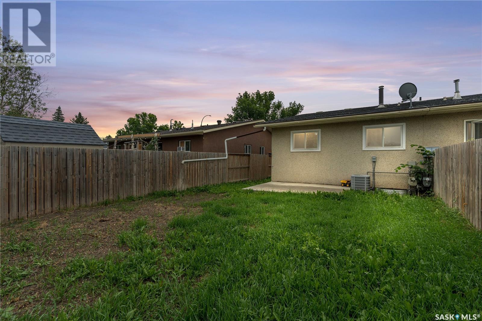 Photo 3 of 3922 Diefenbaker Drive, Saskatoon SK