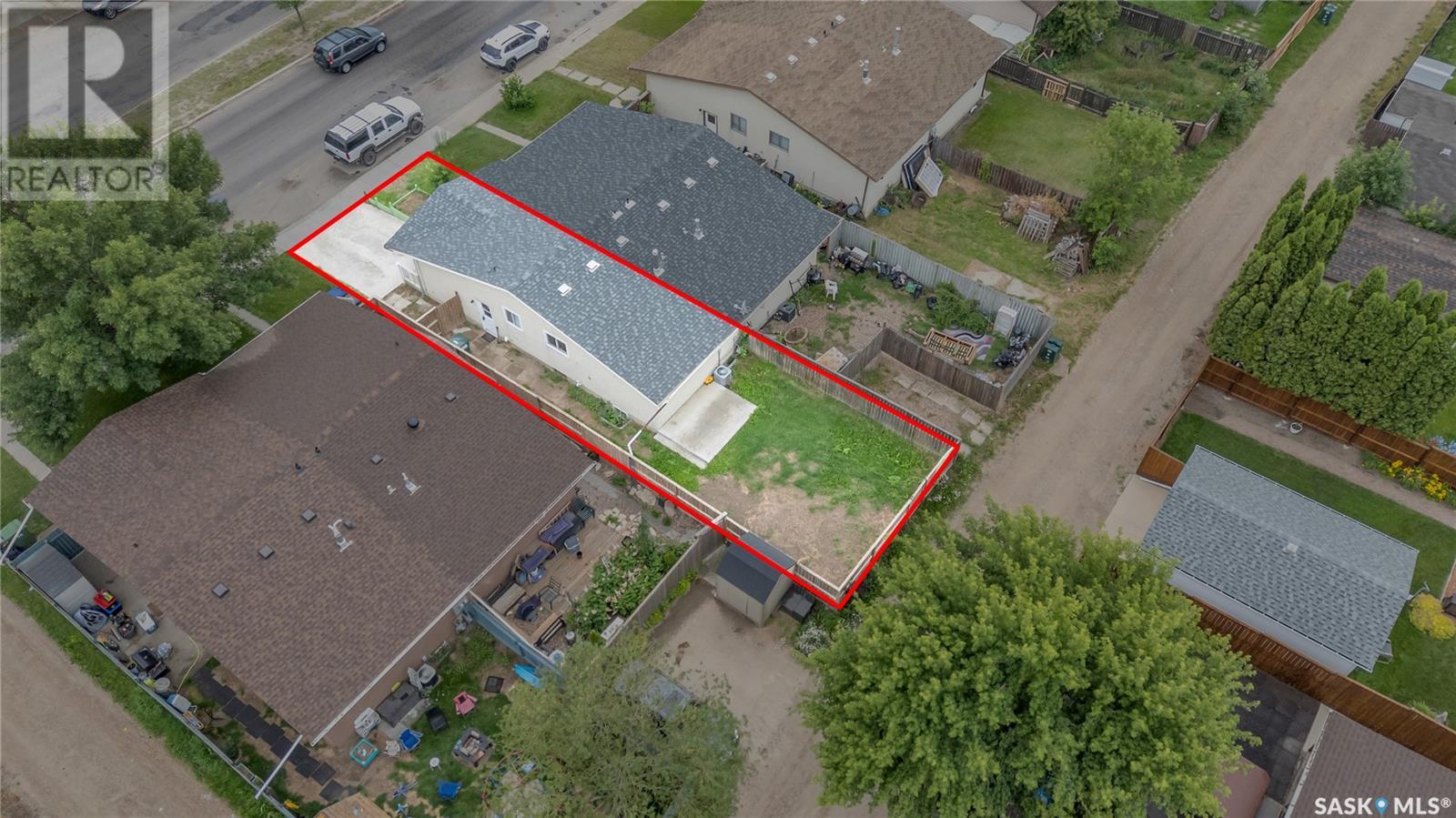 Photo 6 of 3922 Diefenbaker Drive, Saskatoon SK