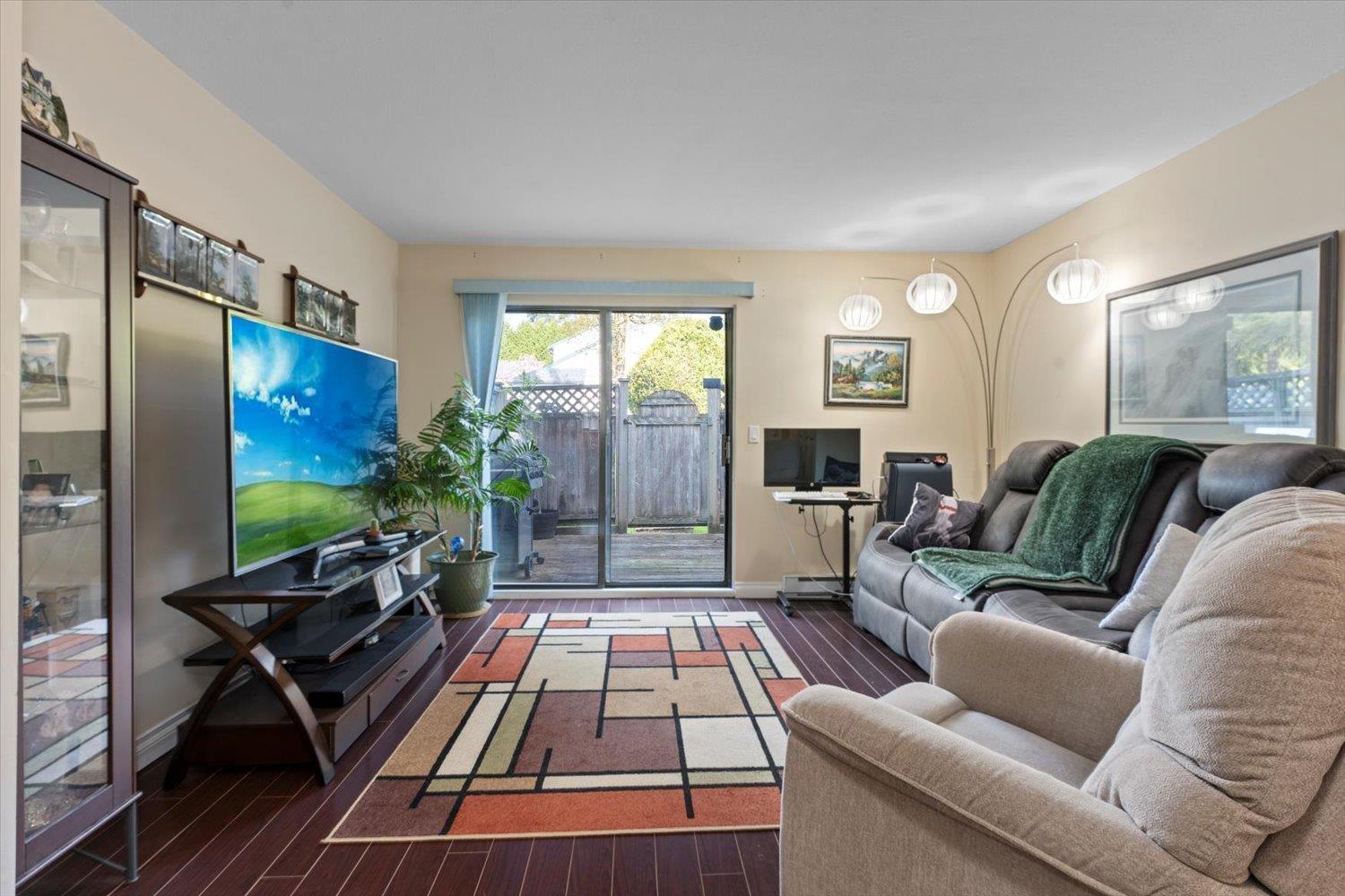 Photo 7 of 14 6609 138 Street, Surrey BC