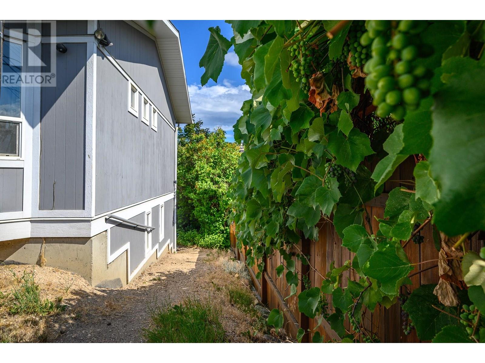 12003 Kidston Road, Coldstream