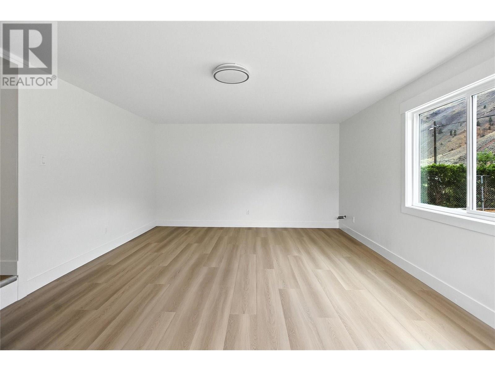 Photo 10 of 3771 Thompson View Street, Lytton BC
