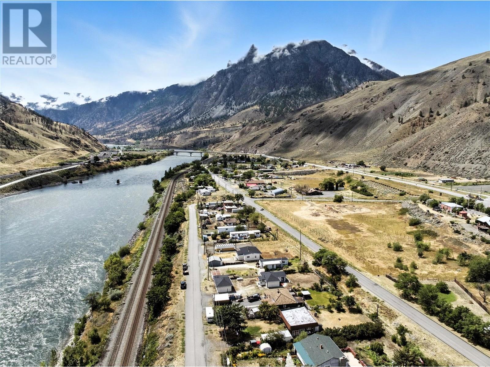 Photo 7 of 3771 Thompson View Street, Lytton BC